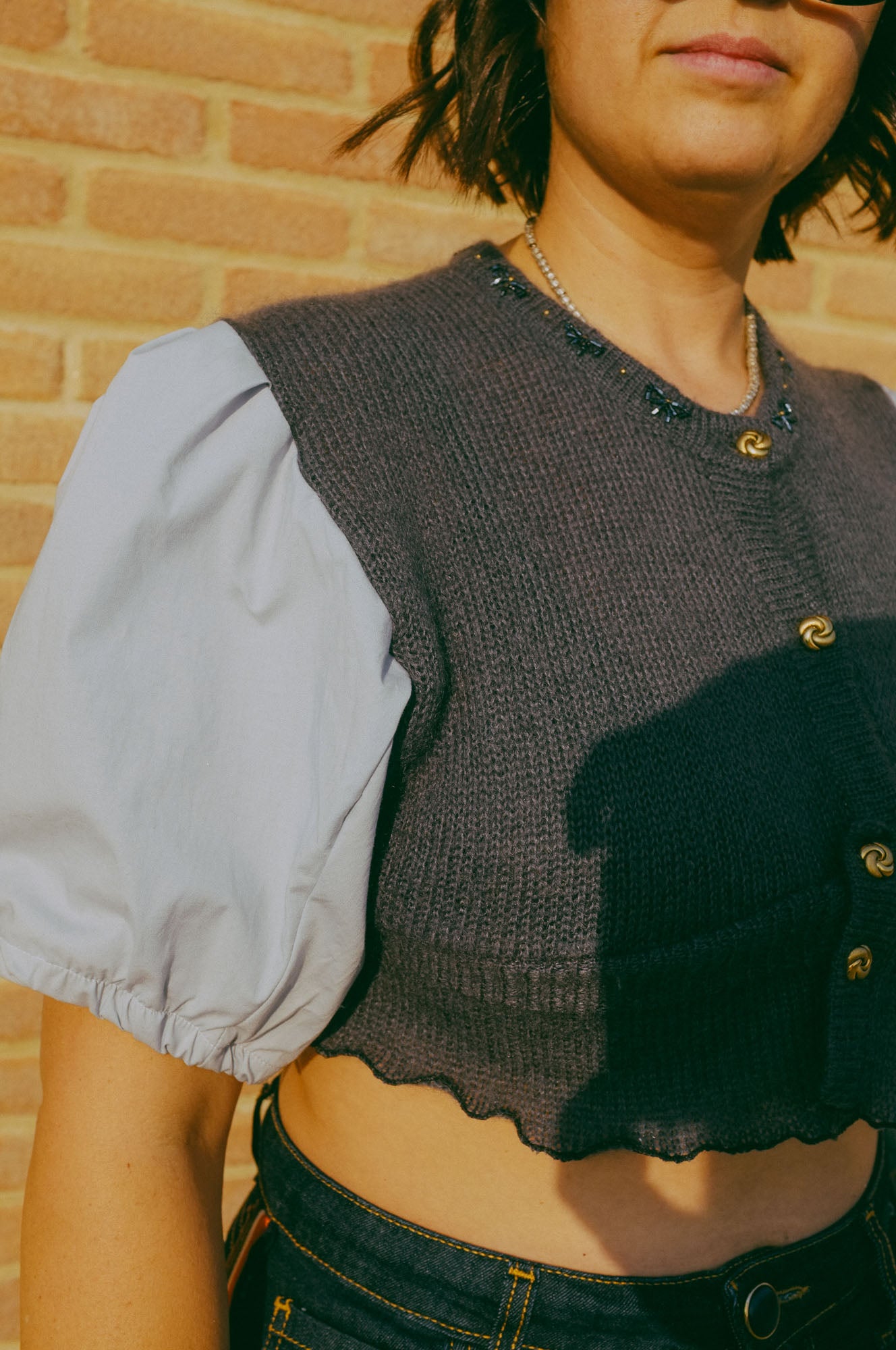 Upcycling- Maglione grigio con maniche a camicia