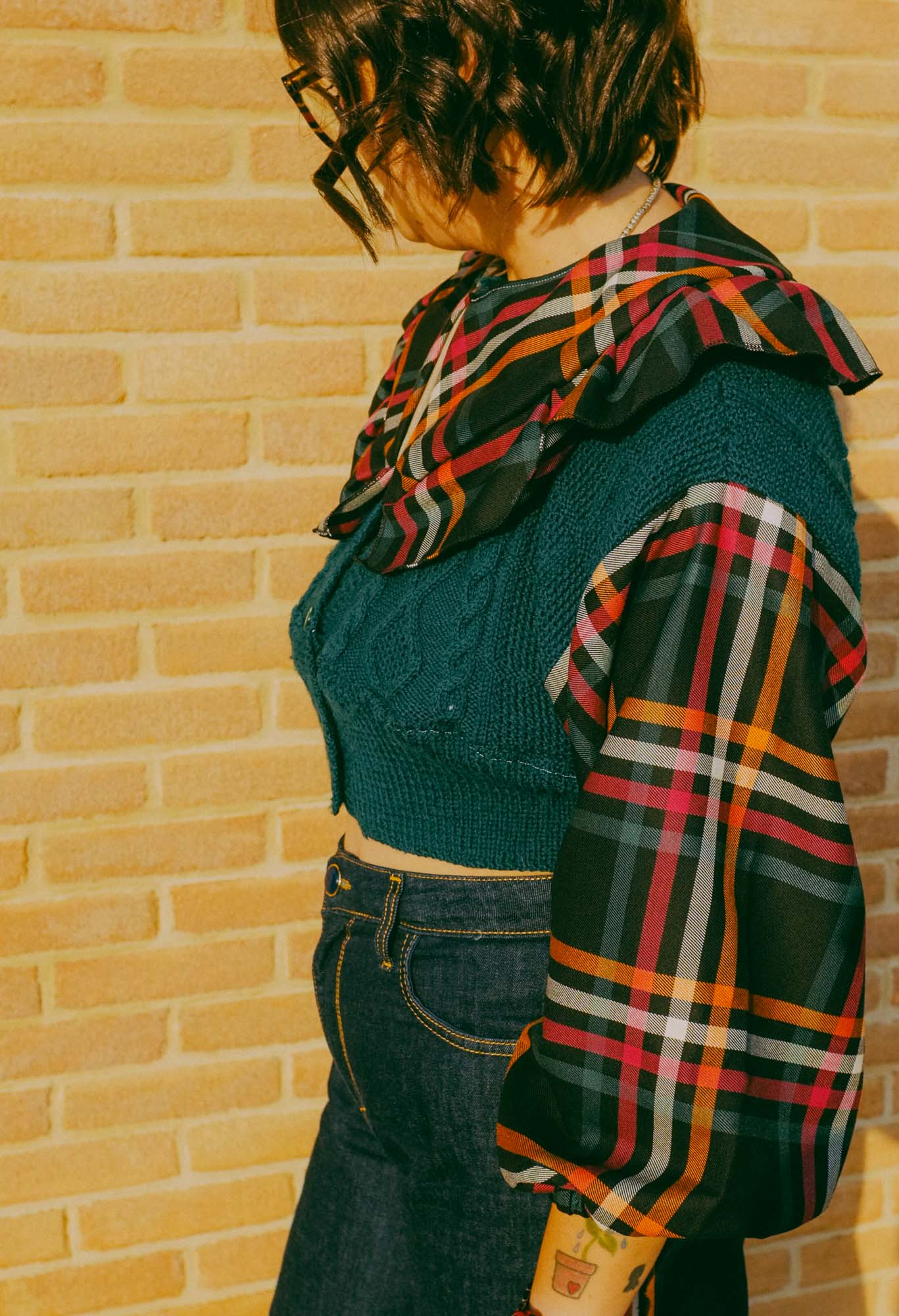 Upcycling- Maglione verde con colletto applicato