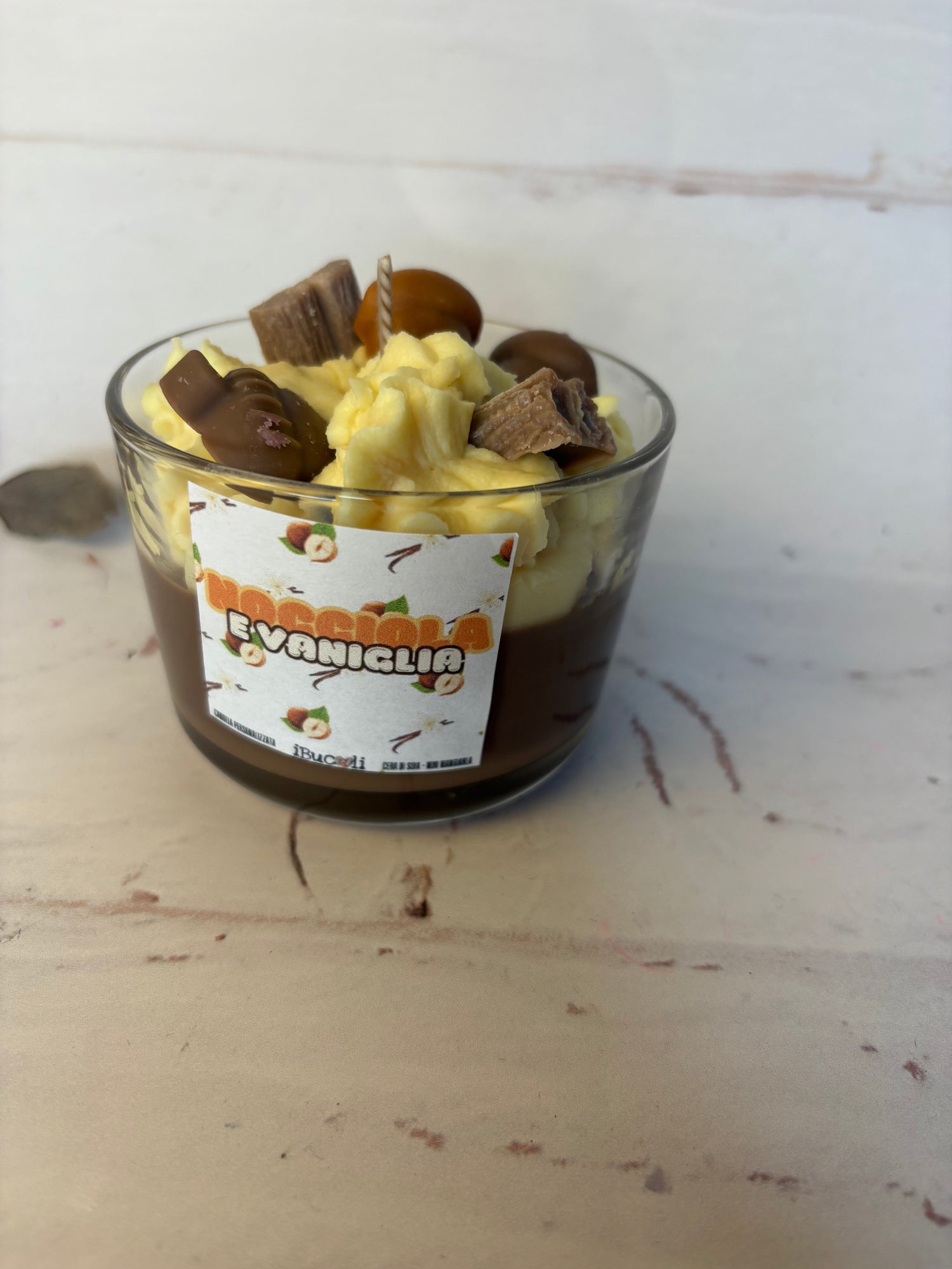 Candele e composizioni con la cera