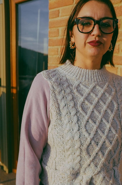 Upcycling-Maglione panna e felpa rosa