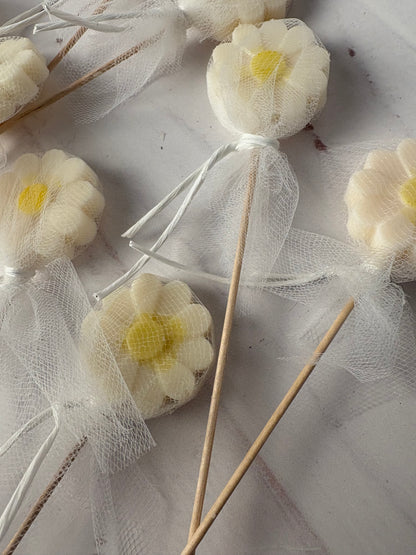 Piccoli fiorellini per bomboniere