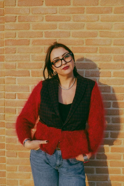 Upcycling-Giacca in lana e maglione rosso