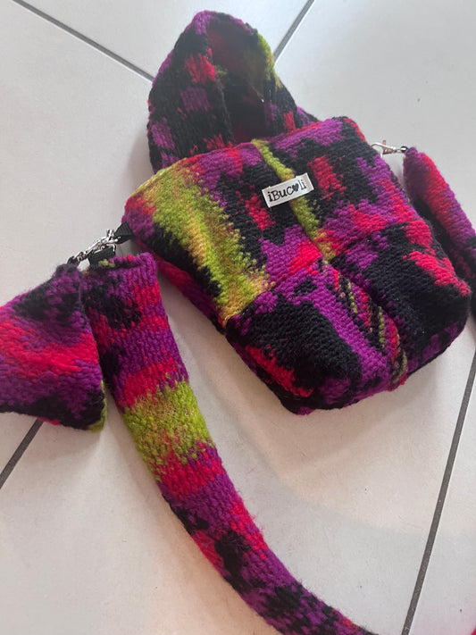 Borsa con maniglia e tracolla in lana cotta colorata