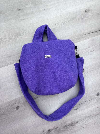 Borsa con maniglia e tracolla in lana cotta colorata