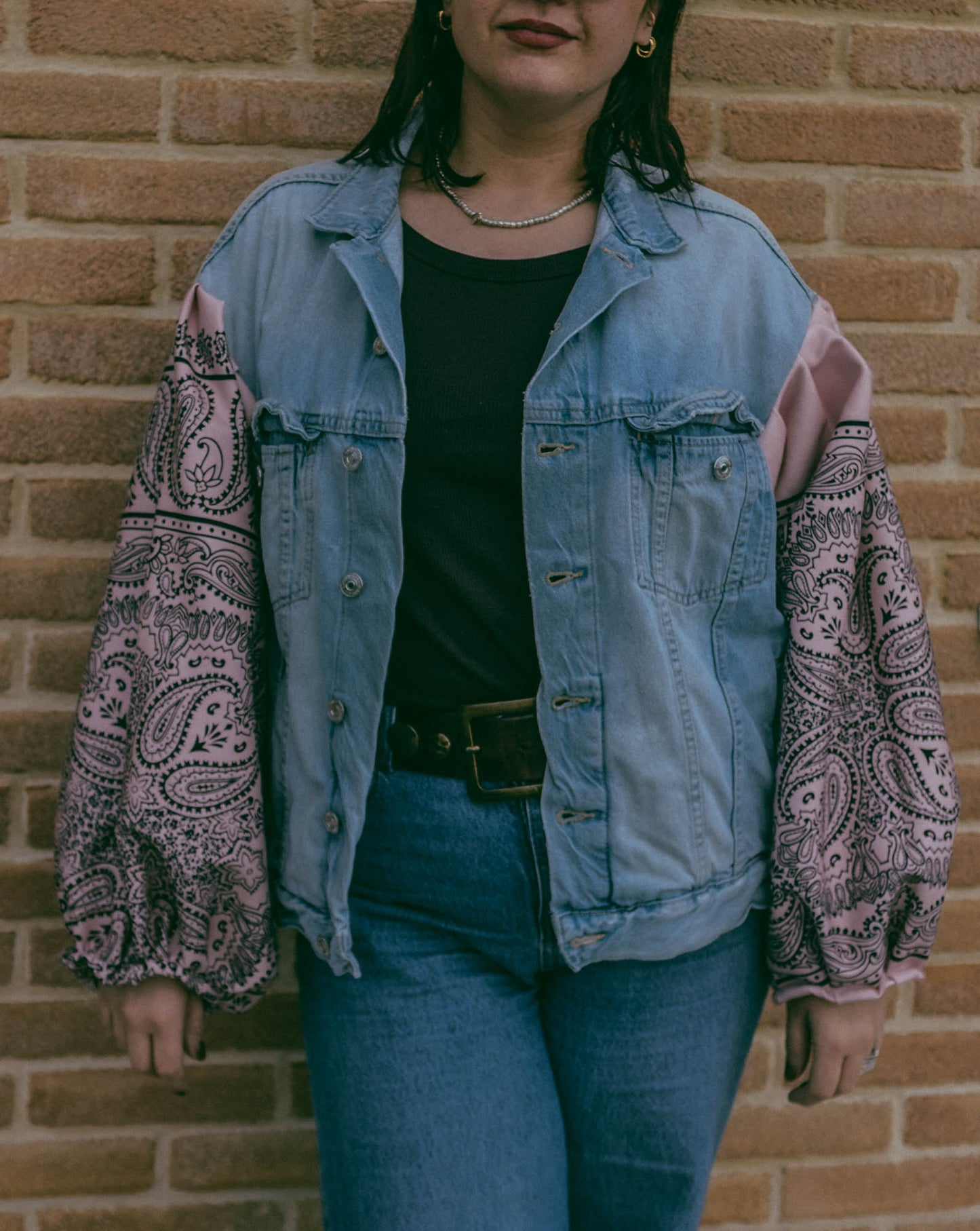 Upcycling-Giacca di jeans con stampa bandana