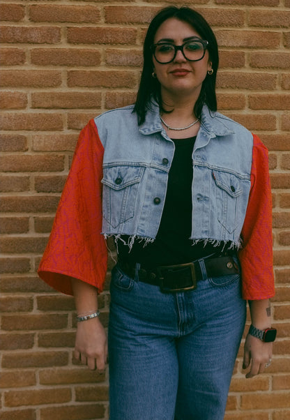 Upcycling-Giacca di jeans Levi's con maniche damascate