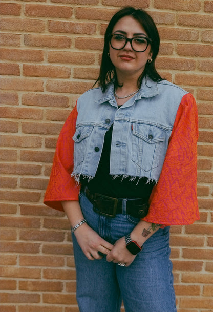 Upcycling-Giacca di jeans Levi's con maniche damascate