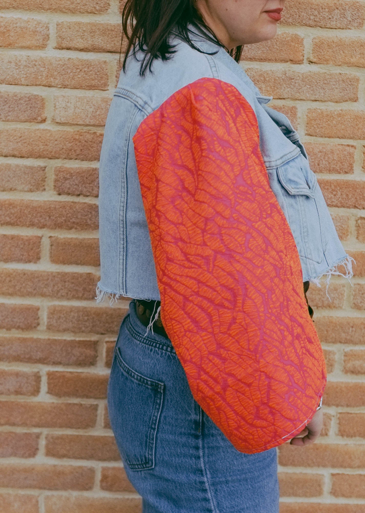 Upcycling-Giacca di jeans Levi's con maniche damascate