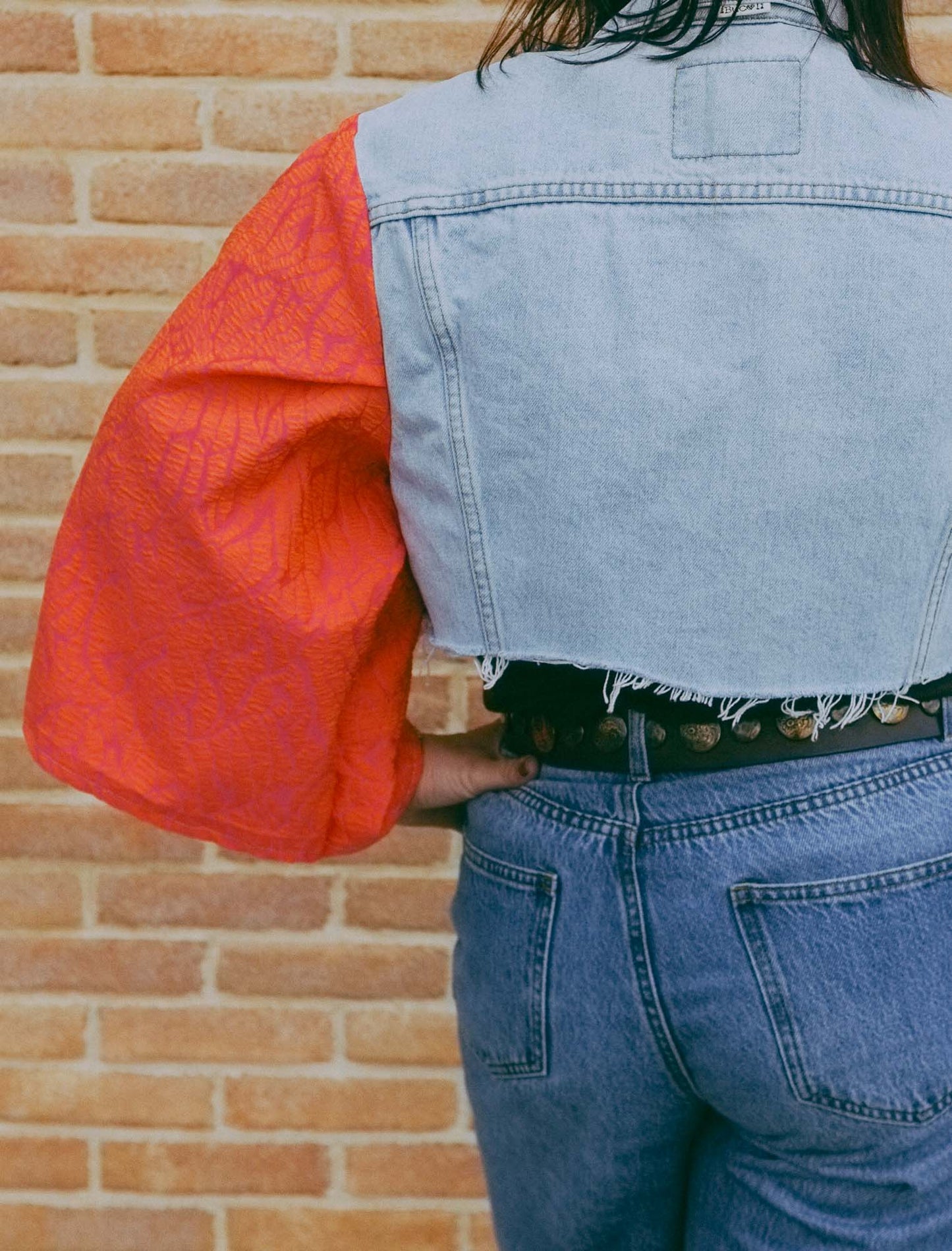 Upcycling-Giacca di jeans Levi's con maniche damascate