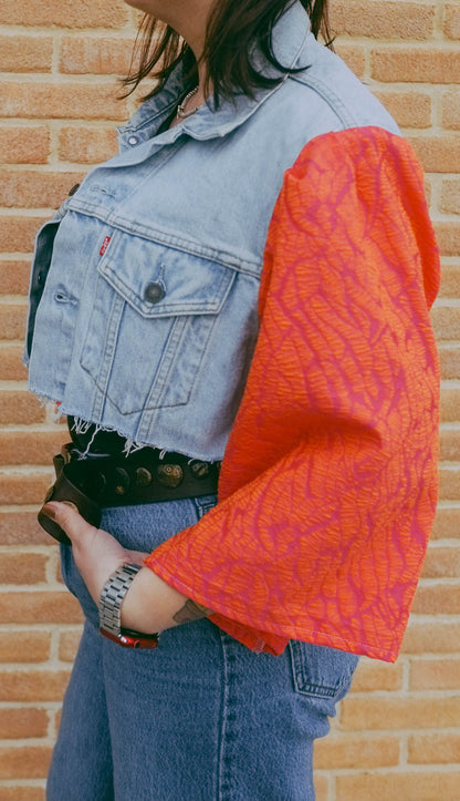 Upcycling-Giacca di jeans Levi's con maniche damascate