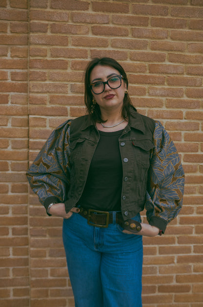 Upcycling-Giacca di jeans verdone  Levi's con maniche damascate
