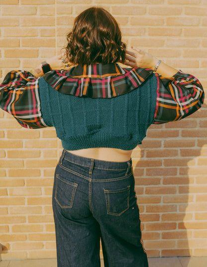 Upcycling- Maglione verde con colletto applicato