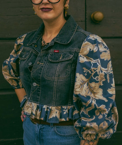Upcycling-Giacca di jeans diesel con fiori damascati